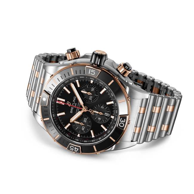 Super Chronomat B01 44mm